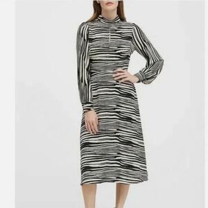 BANANA REPUBLIC ZEBRA PRINT MOCK NECK DRESS